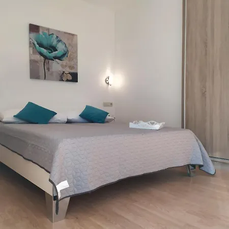 In With Sea View, Balcony, Air Conditioning Wifi 245-4 Apartmán *