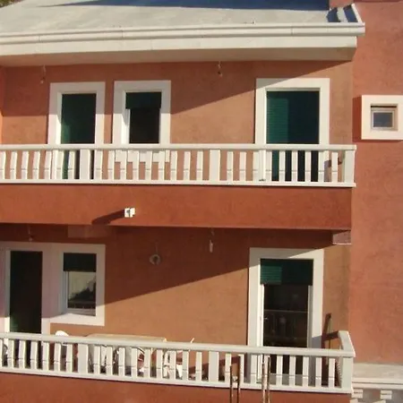 Apartmán In With Sea View, Balcony, Air Conditioning Wifi 245-4