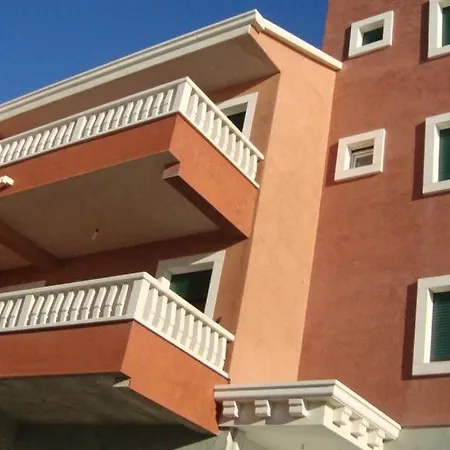 Apartmán In With Sea View, Balcony, Air Conditioning Wifi 245-4 *